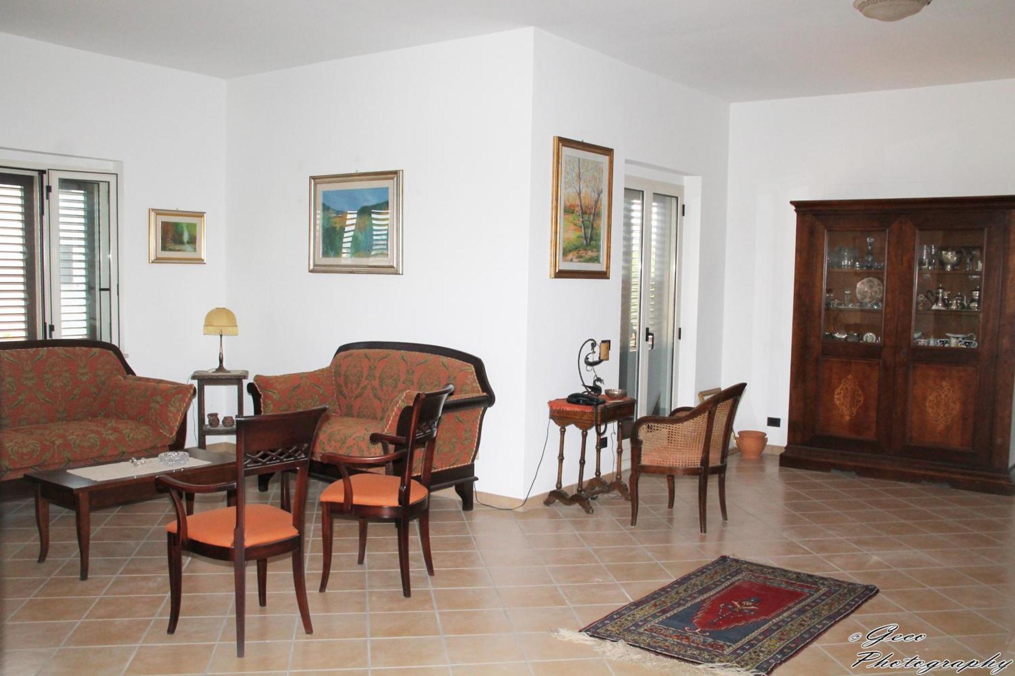 Torre Ancinale Bed & Breakfast โซเวราโต มาริน่า ภายนอก รูปภาพ