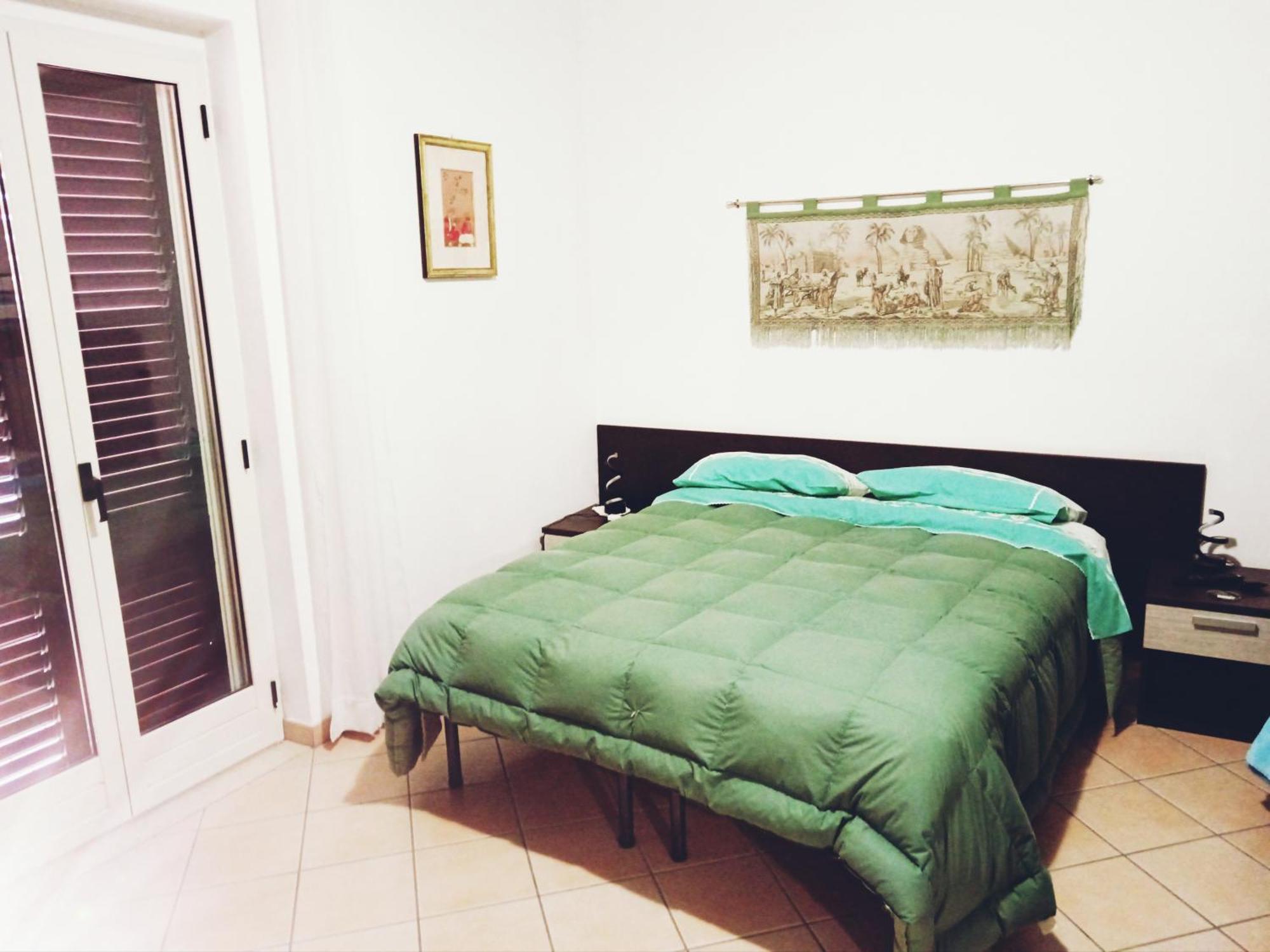 Torre Ancinale Bed & Breakfast โซเวราโต มาริน่า ภายนอก รูปภาพ